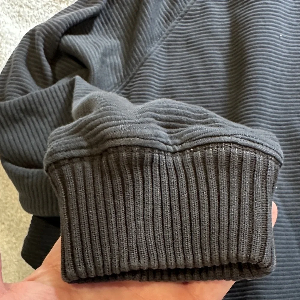 NWOT -FP Movement- Black Ribbed Women's cropped Sweater size XS - Picture 8 of 9